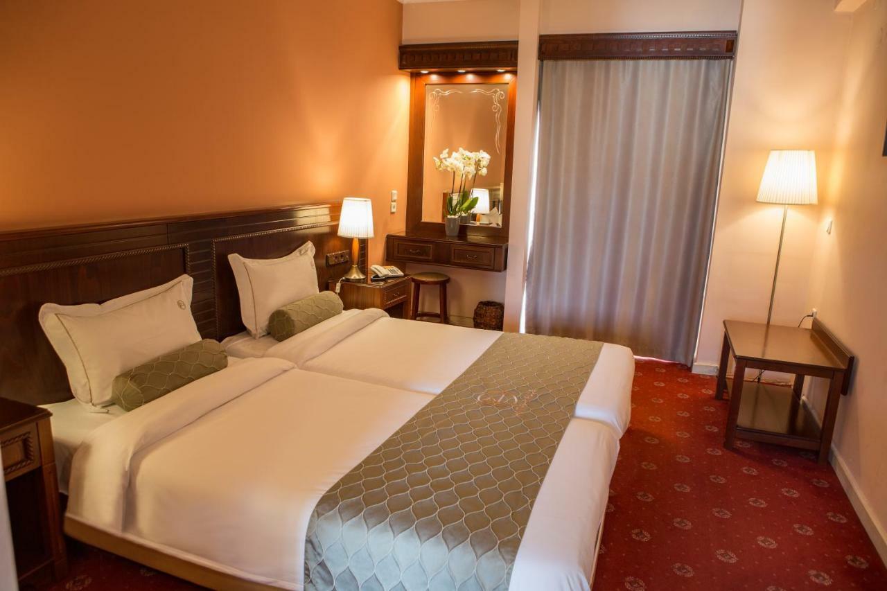 Hotel Pella يانيتسا المظهر الخارجي الصورة