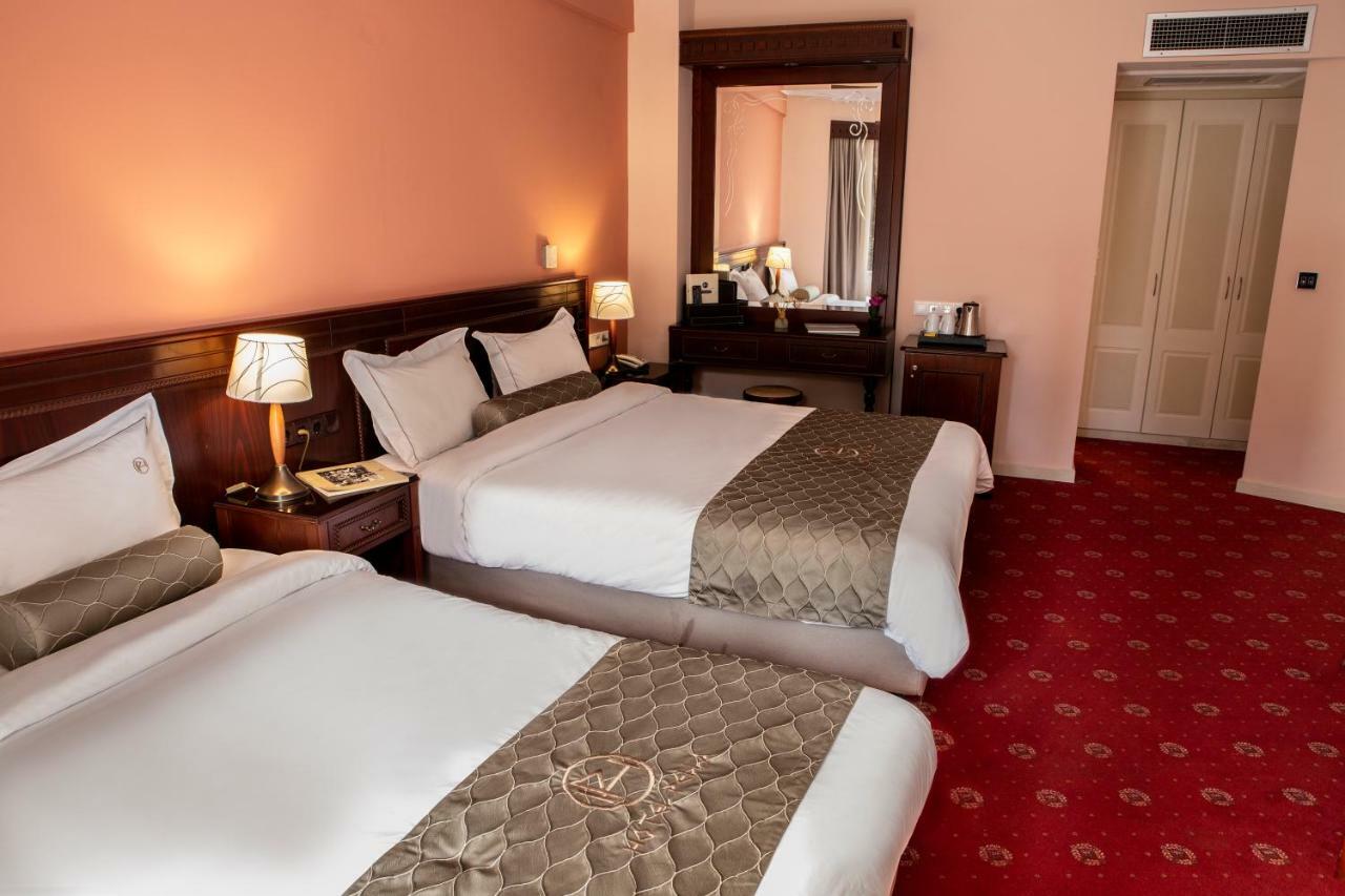 Hotel Pella يانيتسا المظهر الخارجي الصورة