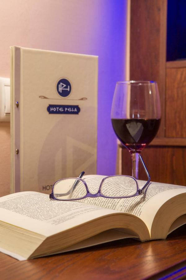 Hotel Pella يانيتسا المظهر الخارجي الصورة