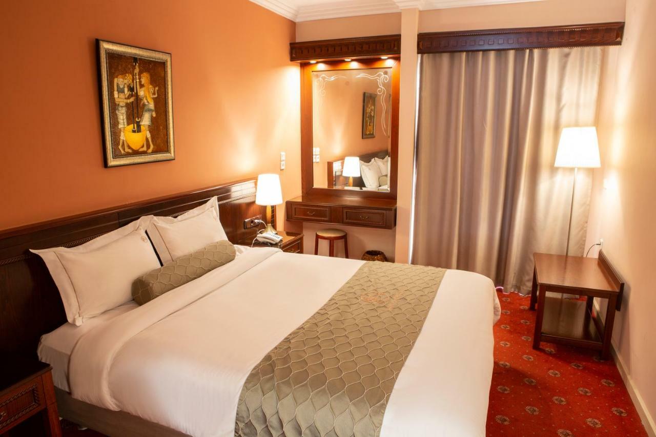 Hotel Pella يانيتسا المظهر الخارجي الصورة